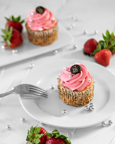 Comentarii opinii despre Mister Baker | Best Cakes In Dubai | Birthday Cakes, Graduation Cakes, Anniversary Cakes