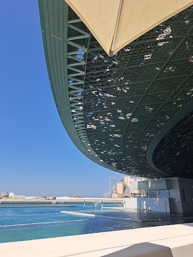 Museum Café Louvre - Abu Dhabi