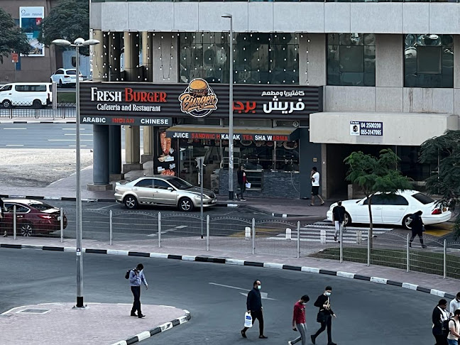 LOOLY FRESH BURGER - Hospitality and gastronomy