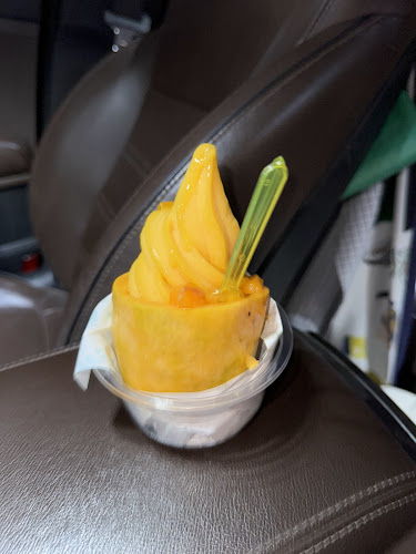 Just Fresh, Muwailah - Hospitality and gastronomy