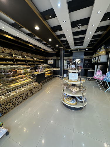 Near Mandi Yahar, Al Jahili - شارع العين - أبو ظبي