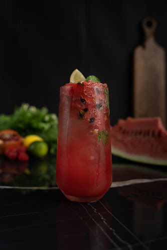 Opinii despre Sayad Bahar Restaurant & Cafe în Dubai - Hospitality and gastronomy