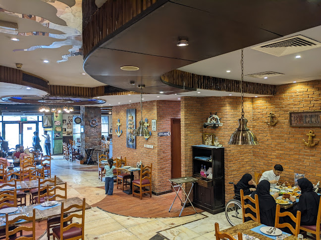 Ibn Hamido Seafood Restaurant - Hospitality and gastronomy