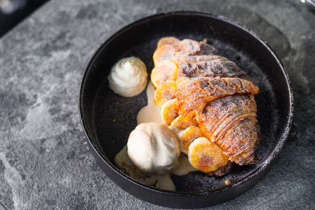 Fashion Avenue, The Dubai Mall - 2F - Financial Ctr St - Dubai