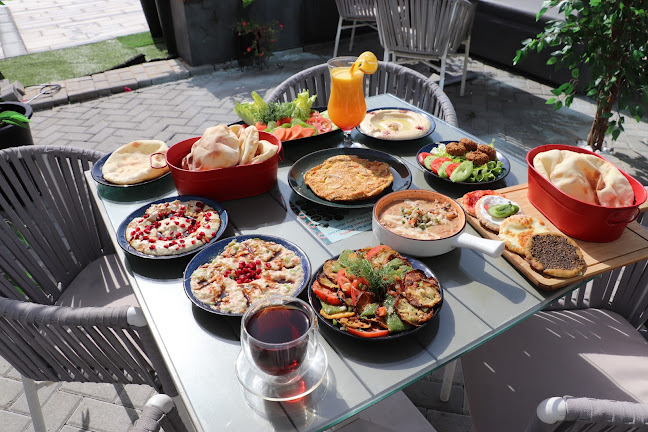 str, Lake Central Tower - Shop No. 2, Ground Floor (Canal Side - Marasi Dr - Business Bay - Dubai