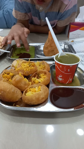 Opinii despre Bright Restaurant مطعم مضيء în Ras Al-Khaimah - Hospitality and gastronomy