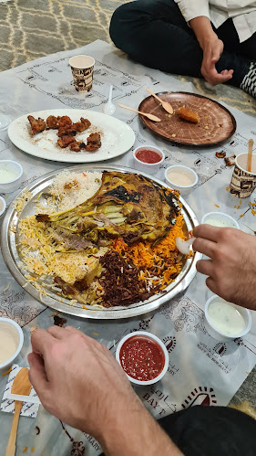 Comentarii opinii despre مطعم بيت البخاري