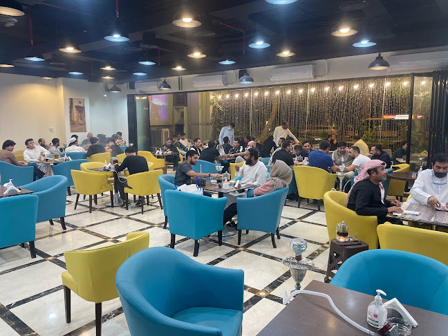 مقهى بريياس بلاس Pariyas Palace Cafe