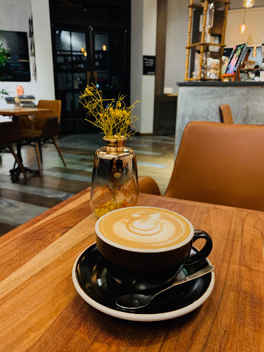 Comentarii opinii despre Roots Cafe