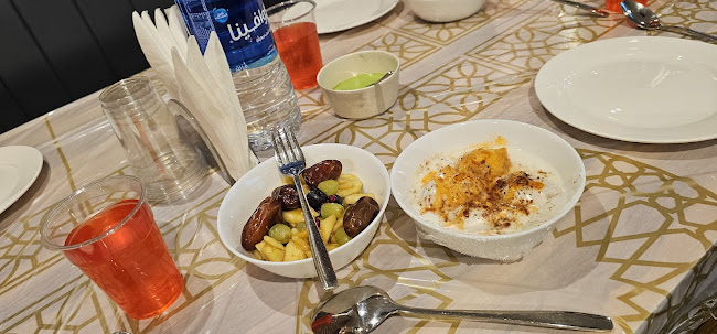 Dubai National Insurance Building - Aligarh Chef Restaurant Ground Floor - behind Day To Day - Deira - Dubai