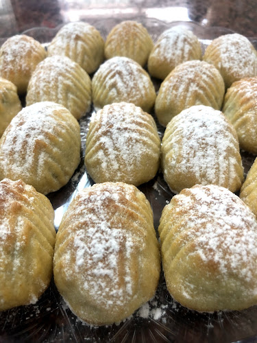 Opinii despre Emirates Flower Bakery în Abu Dhabi - Hospitality and gastronomy