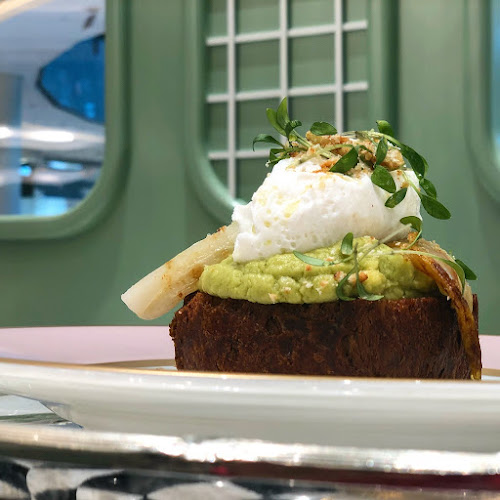 Ladurée Dubai Mall Extension - Dubai