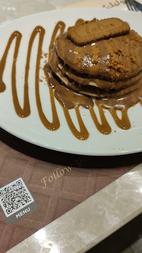 Crepeaholic Cafe - Abu Dhabi