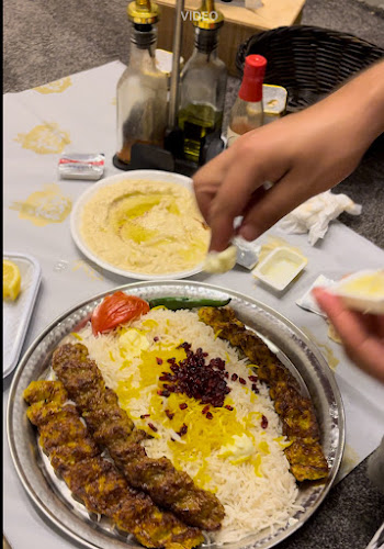Comentarii opinii despre مطعم کباب جهانی خودمونی - Kebab Jahani Khodemooni Restaurant
