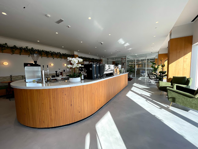 Opinii despre Joud Coffee (Roastery) în Abu Dhabi - Hospitality and gastronomy