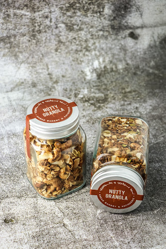 Villa 10, Plaza 30, Skh Fatima bint Mubarak St Former - Delma St - Abu Dhabi