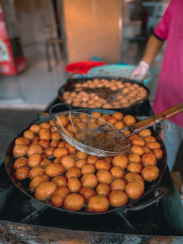 مطعم الخريف للماكولات الشعبية