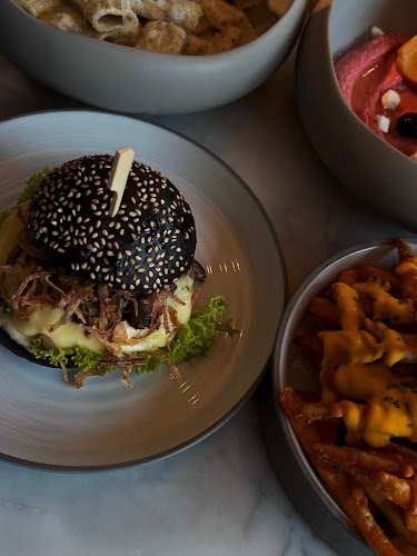 Street 9 Cafe - Hospitality and gastronomy