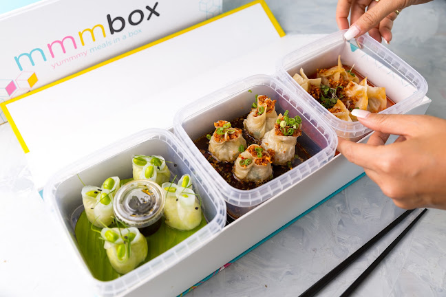 Opinii despre Mmmbox - Sushi & Asian în Dubai - Hospitality and gastronomy