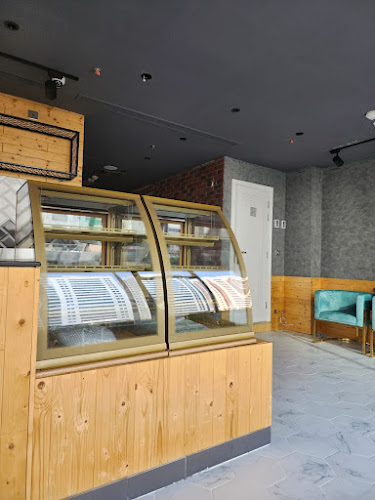 Opinii despre Antibes Specialty Café and Restaurant în Abu Dhabi - Hospitality and gastronomy