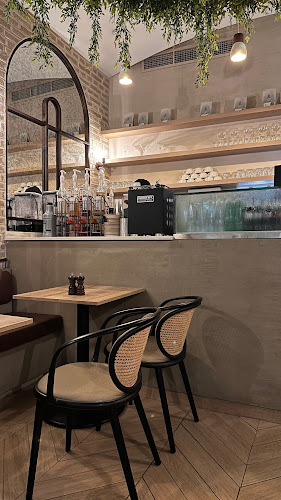 Opinii despre Casual Restaurant în Abu Dhabi - Hospitality and gastronomy