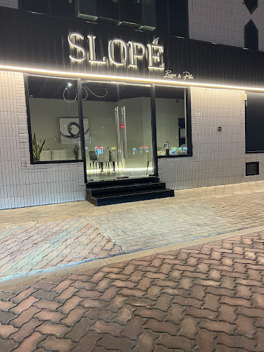 Slope Restaurant