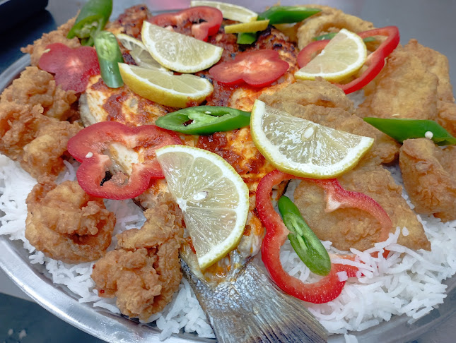 Opinii despre مطعم لوبستر الصياد المشهور în Abu Dhabi - Hospitality and gastronomy