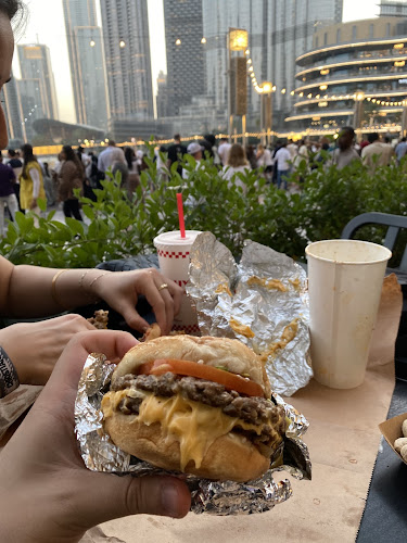 Comentarii opinii despre Five Guys Dubai Mall