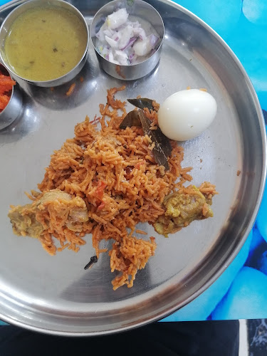 Karaikudi Chettinad Restaurant | காரைக்குடி செட்டிநாடு தமிழ் உணவகம் - Hospitality and gastronomy