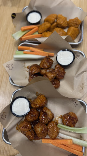 Comentarii opinii despre Buffalo Wild Wings - JBR