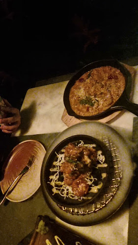 Opinii despre Wood House Restaurant Ajman în Ajman - Hospitality and gastronomy