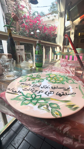 Opinii despre Art House Cafe în Abu Dhabi - Hospitality and gastronomy