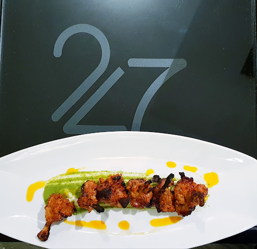 Comentarii opinii despre Twenty Four 7 Cafe - by Badshah Palace