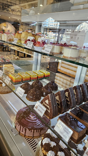 Opinii despre Al Mukhtar Bakery în Sharjah - Hospitality and gastronomy