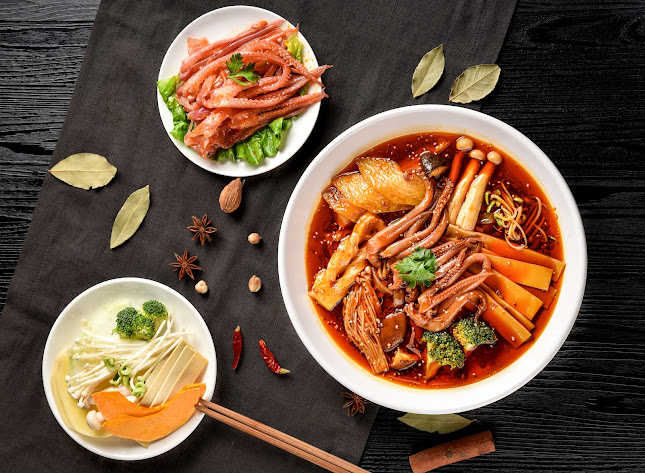 Shop No. 8 - Al Jazeera Al Hamra-Qaryat Al Hamra - Ras Al Khaimah