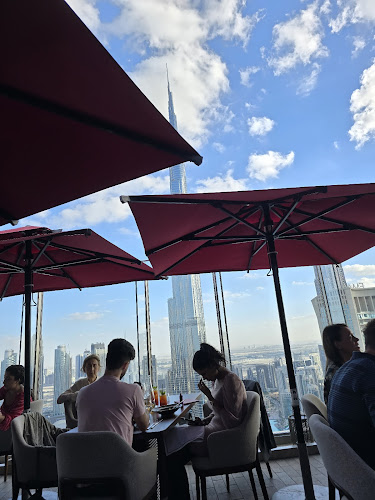 CÉ LA VI - Hospitality and gastronomy