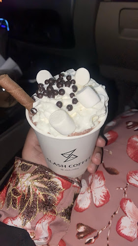 Opinii despre Slash Coffee Airport Rd în Abu Dhabi - Hospitality and gastronomy