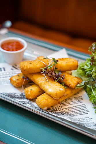 Comentarii opinii despre Crown & Lion The English Pub