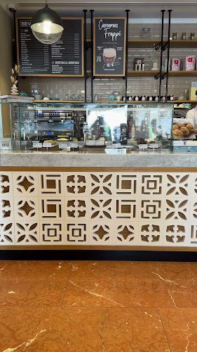 Comentarii opinii despre Knead Bakery & Patisserie