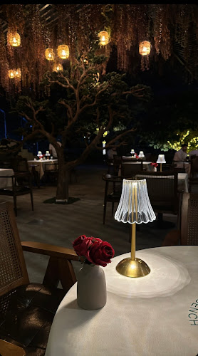 The bench - Abu Dhabi