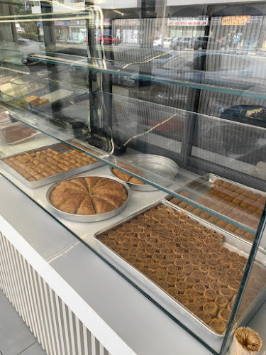 Opinii despre Beylerbeyi profiterol sharjah în Sharjah - Hospitality and gastronomy