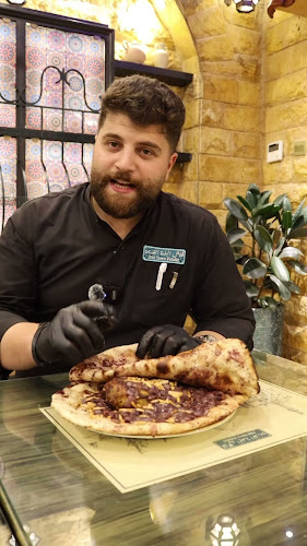 Opinii despre Old Town Falafel Restaurant în Sharjah - Hospitality and gastronomy