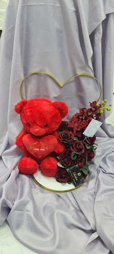 Dadna Flowers & Chocolate - Hospitality and gastronomy