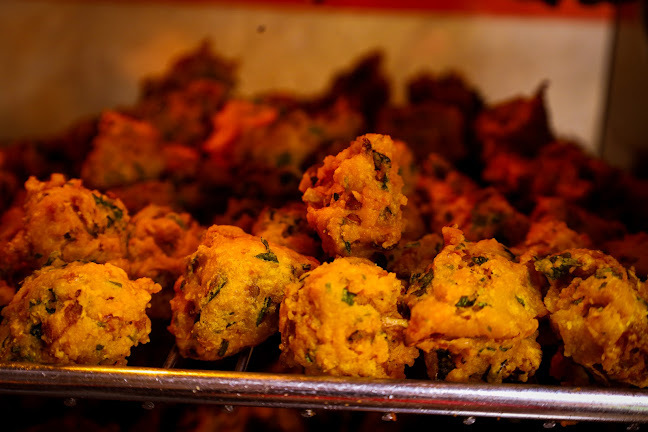 895F+XW4 - Al Khan - Sharjah