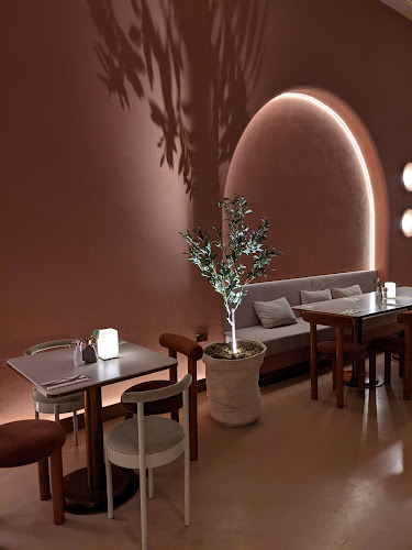 Two Neighbors - Dubai