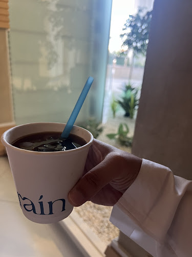 Comentarii opinii despre Rain