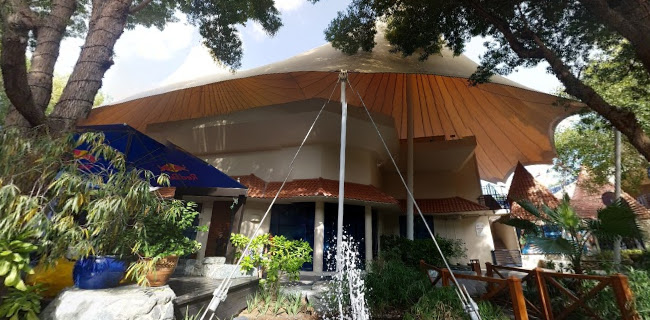 The Irish Village, Al Garhoud - Dubai