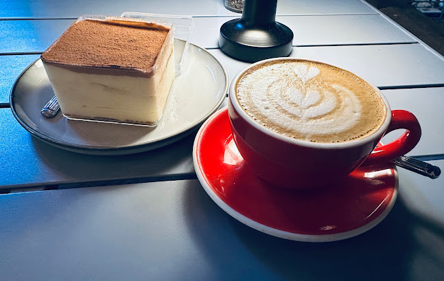 Friends Avenue Cafe JLT - Dubai