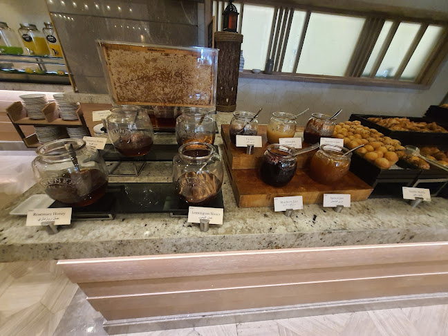 Comentarii opinii despre Nama Global Dining Restaurant