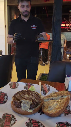 Comentarii opinii despre FireFly Burger Dubai فير فلاي برغر دبي